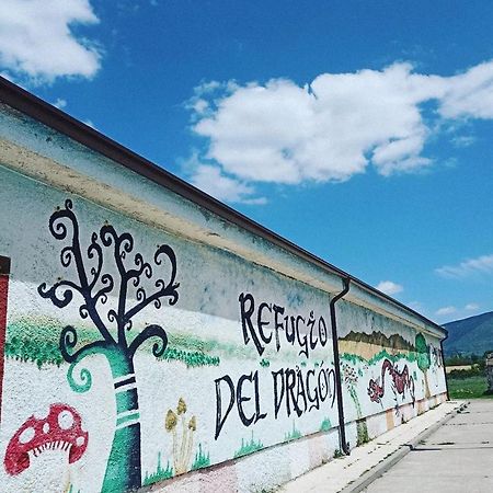 El Refugio Del Dragon Vandrerhjem Arcones Eksteriør bilde
